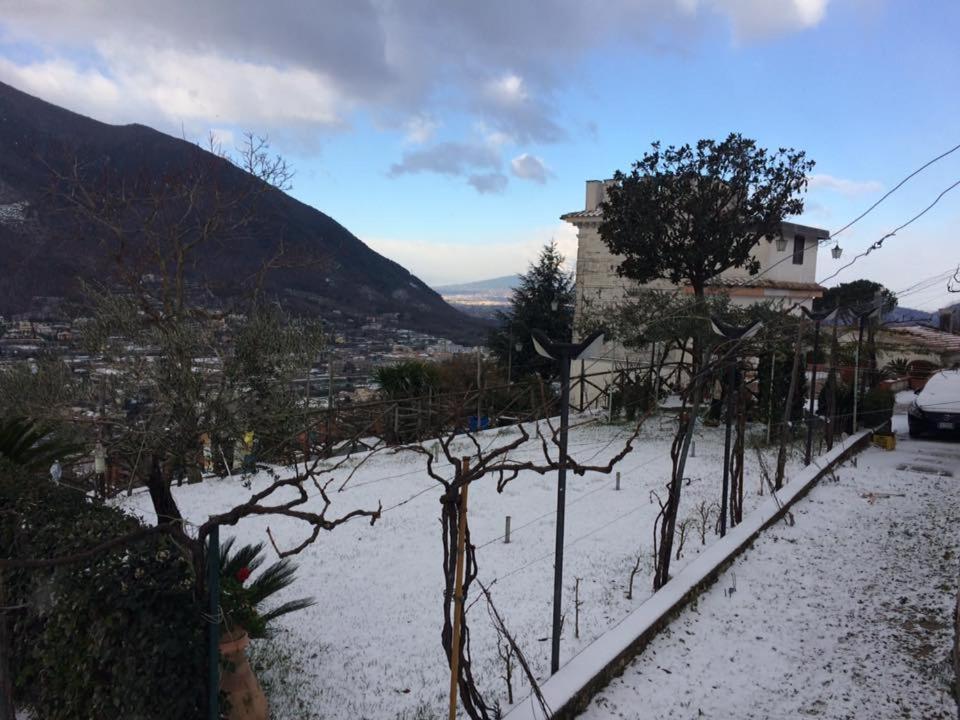 La Torretta Bianca Panzió Cava deʼ Tirreni Kültér fotó
